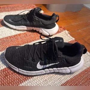 Nike free run 5.0 running shoes